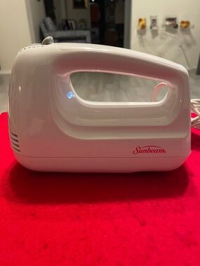 Sunbeam White Electric 5 Speed Hand Mixer with Comfort Handle